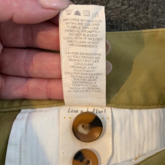 Fossil Cuffed Hem Button Pocket Green Khaki Shorts - Picture 12 of 12